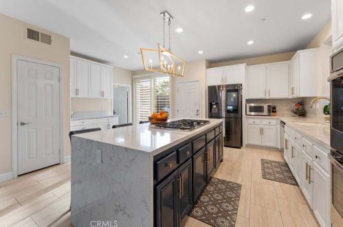 1133 Brasado Way, Riverside CA  92508-8717 exterior