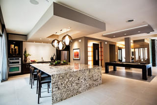 7100 Old Katy Rd, Houston TX  77024-2112 exterior