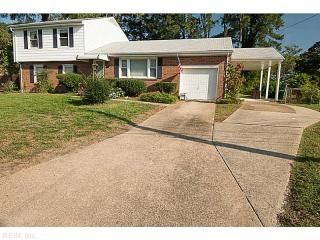 4033 Weyanoke Dr, Portsmouth, VA 23703-2027
