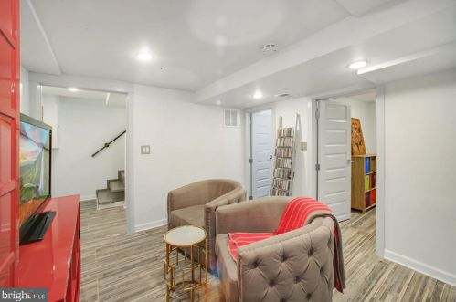 7500 16 Ave, Silver Spring MD 20912-7040 exterior