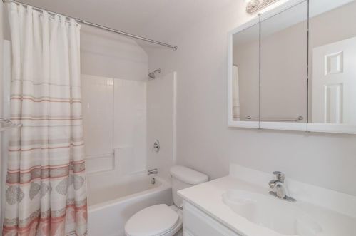 10133 Red Bluff Ln, Fort Worth TX  76177-7351 exterior