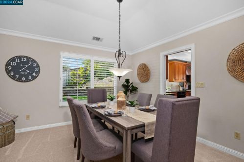 619 Parkhaven Ct, Concord, CA 94523-1063