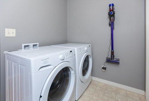 989 Farrell St, Saint Paul MN  55119-5203 exterior