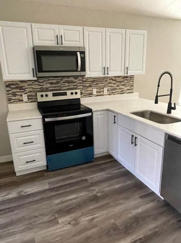 611 Locust St, Whitewright TX 75491-2335 exterior