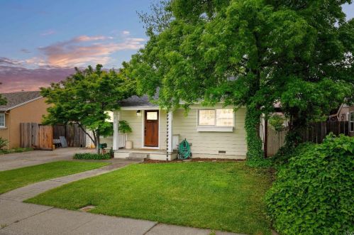 373 Cottonwood St, Vacaville, CA 95688-2632