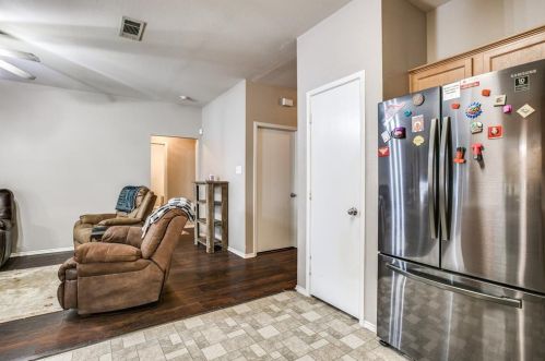 9945 Crystal Vly Way, Dallas TX  75227-5235 exterior