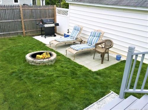 28 Kerema Ave, Milford, CT 06460-5016