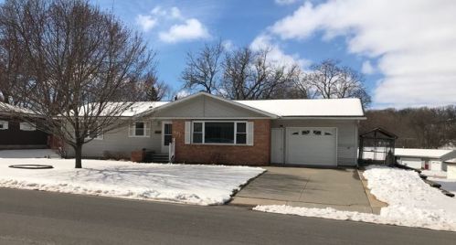 676 Sunset Dr, Troy, MN 55972-1618