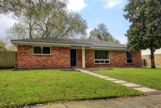 10710 Mullins Dr, Houston TX  77096-4918 exterior