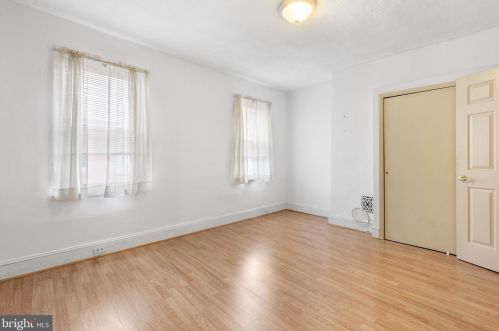 2404 9 St, Philadelphia PA 19133-0016 exterior