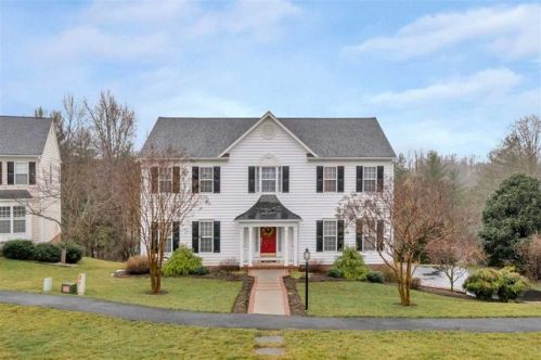 4931 Lake Tree Ln, Crozet, VA 22932-3151