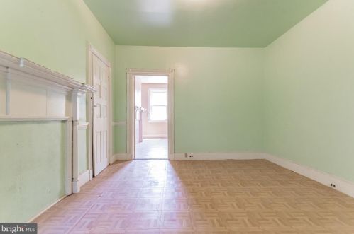 812 Front St, Philadelphia PA 19106-3019 exterior