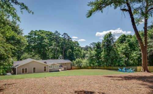 6110 Harleston Rd, Atlanta GA  30328-4108 exterior