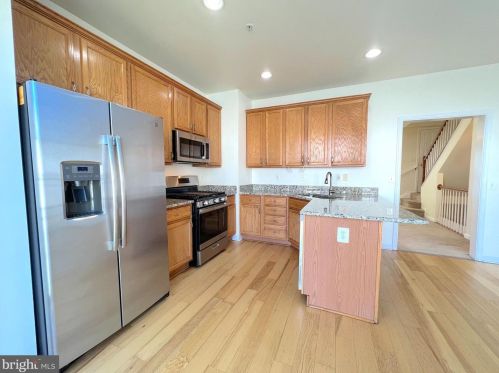 11507 Pittsford Glen Way, Silver Spring MD 20904-4203 exterior