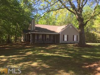 15 Five Oaks Dr, Porterdale, GA 30014-5715