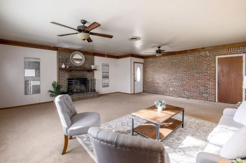 201 Wheeler St, Webberville, TX 78653-3383