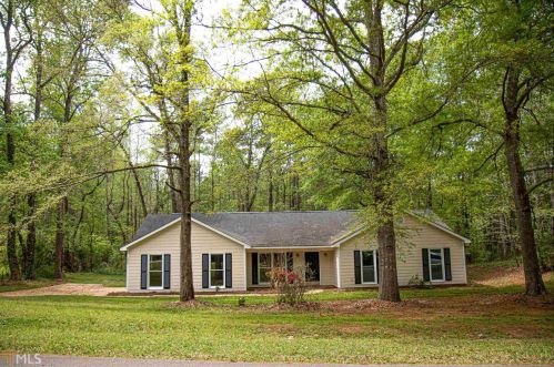 133 Huntington Dr, Lagrange, GA 30240-9705