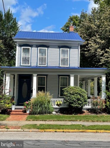 89 Ridge St, Carlisle, PA 17013-3926