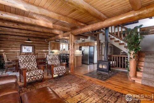 585 Redstone Dr, Bellvue CO 80512-6309 exterior