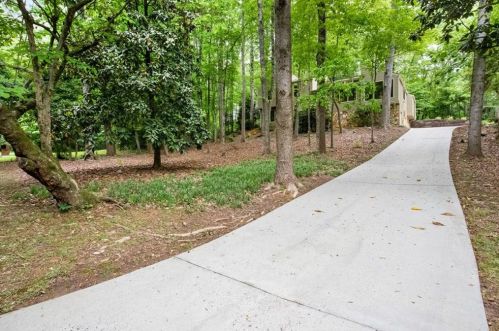 4260 Laurel Brook Dr, Smyrna, GA 30082-4319
