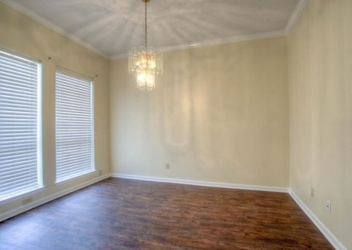 4221 Crestedge Ln, Carrollton TX  75010-4104 exterior