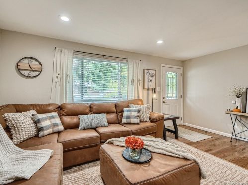 3174 Radcliff Dr, Englewood CO 80110-5337 exterior