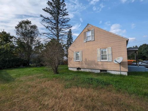 26 Congress St, Unity, NH 03743-4717