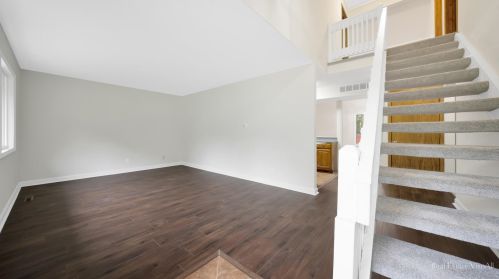 90 New Castle Ct, Bull Valley, IL 60014-8627