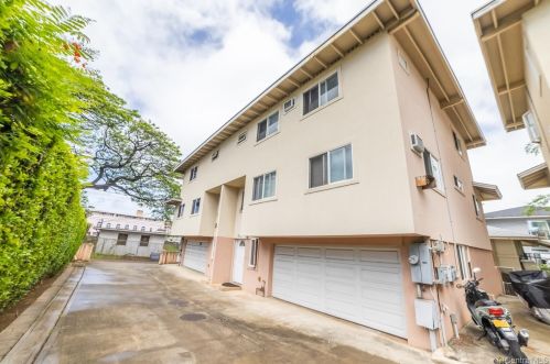 1520 Enos Ln, Honolulu, HI 96822-4514
