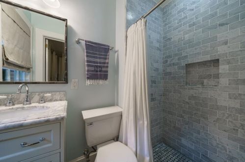 106 Huntington Rd, Atlanta GA  30309-1503 exterior