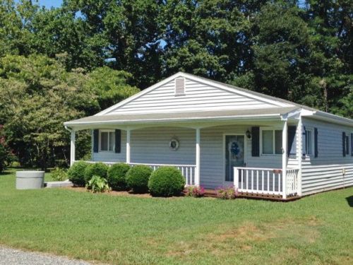 171 Cox Landing Rd, Topping, VA 23169-2057