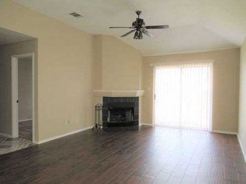 4723 Castleman Dr, Austin, TX 78725-1721