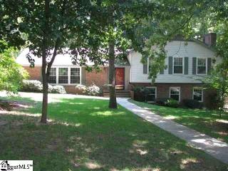 22 Honeybee Ln, Taylors, SC 29687-6410