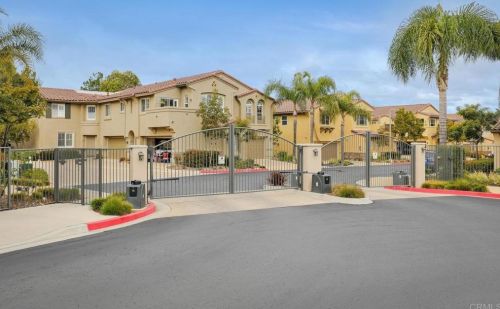 6427 Alexandri Cir, Carlsbad, CA 92011-3610