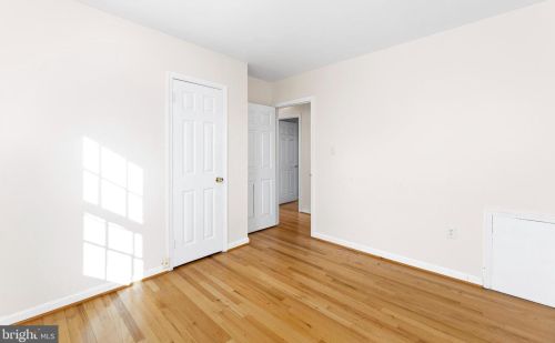 5250 Bradgen Ct, Springfield VA  22151-3505 exterior