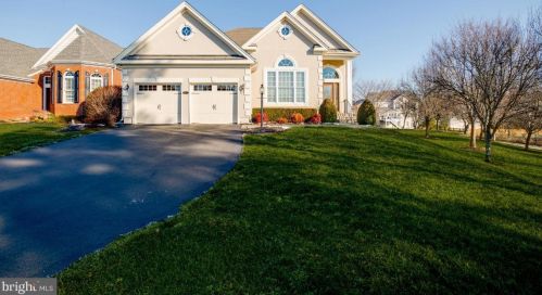 15177 Fog Mountain Cir, Haymarket, VA 20169-8156