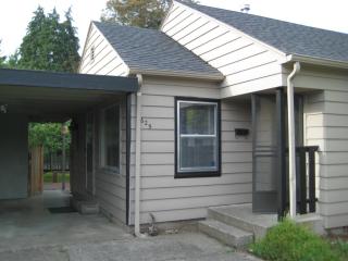 625 Harden Dr, Lebanon OR  97355-4040 exterior