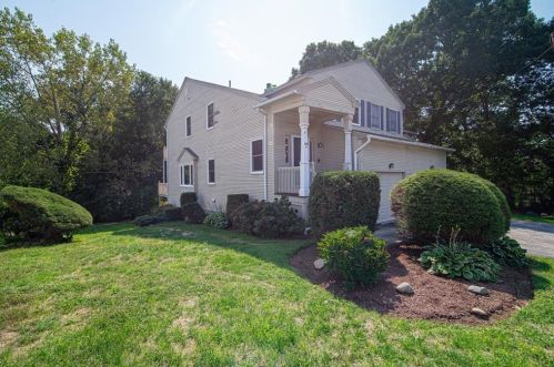 116 Turnessa Grn, Providence, RI