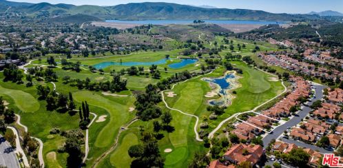 724 Wind Willow Way, Simi Valley, CA 93065-6670