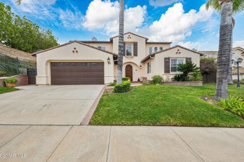 5474 Sunlight St, Simi Valley, CA 93063-5755