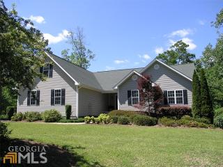 1841 Northwoods Dr, Reynolds Plantation, GA 30642-2175