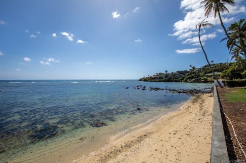 4383 Royal Pl, Honolulu HI  96816-4855 exterior