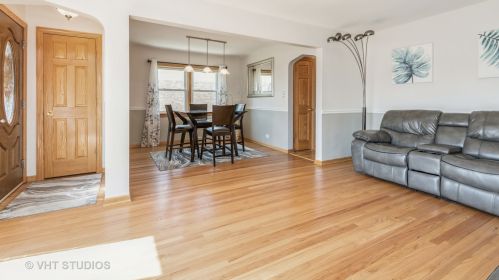 4420 Opal Ave, Chicago IL  60706-4419 exterior