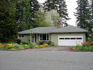 880 Norman Ave, Damascus, OR 97030
