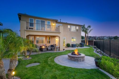 15832 Cliff Ct, Riverside, CA 92503-5494