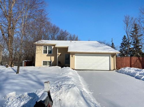 1837 Deer Hills Trl, Saint Paul, MN 55122-2252