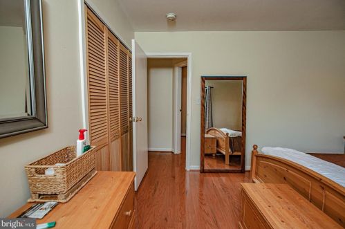 7415 Hastings St, Springfield VA  22150-4108 exterior