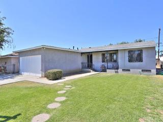 15609 Tarrant Ave, Compton, CA 90220-3228