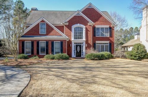 161 Forestview Dr, Suwanee, GA 30024-4283