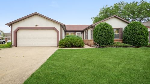 186 Warwick Dr, Glendale Heights, IL 60139-1974